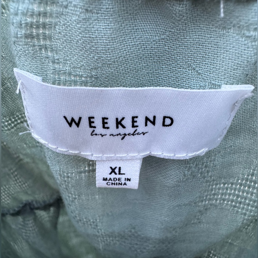 Weekend Los Angeles Sage Women's Crop Tank - Picture 3 of 4